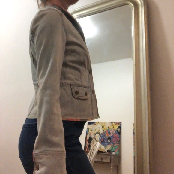 Gap Jean Jacket - Picture 5 of 5